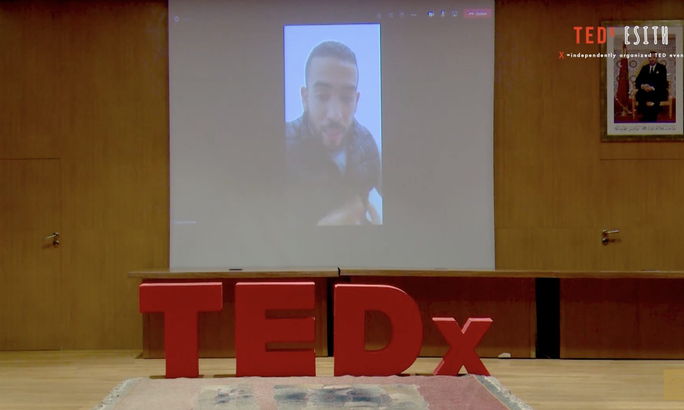 Chouaib Rahmouni intervenant à distance au TEDx ESITH